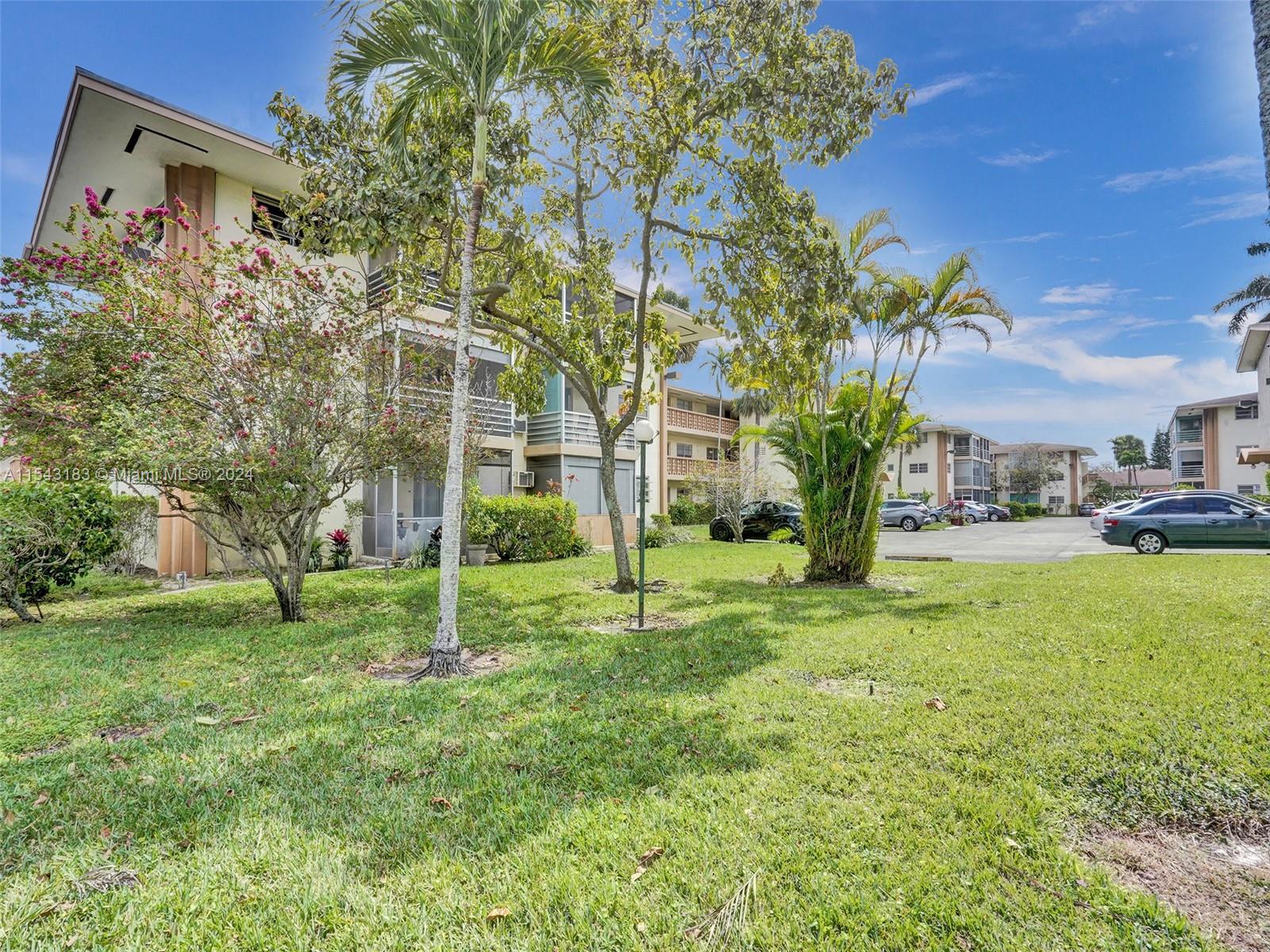 17050 NE 14th Ave 202, North Miami Beach, Florida 33162, 1 Bedroom Bedrooms, ,1 BathroomBathrooms,Residential,For Sale,17050 NE 14th Ave 202,A11543183