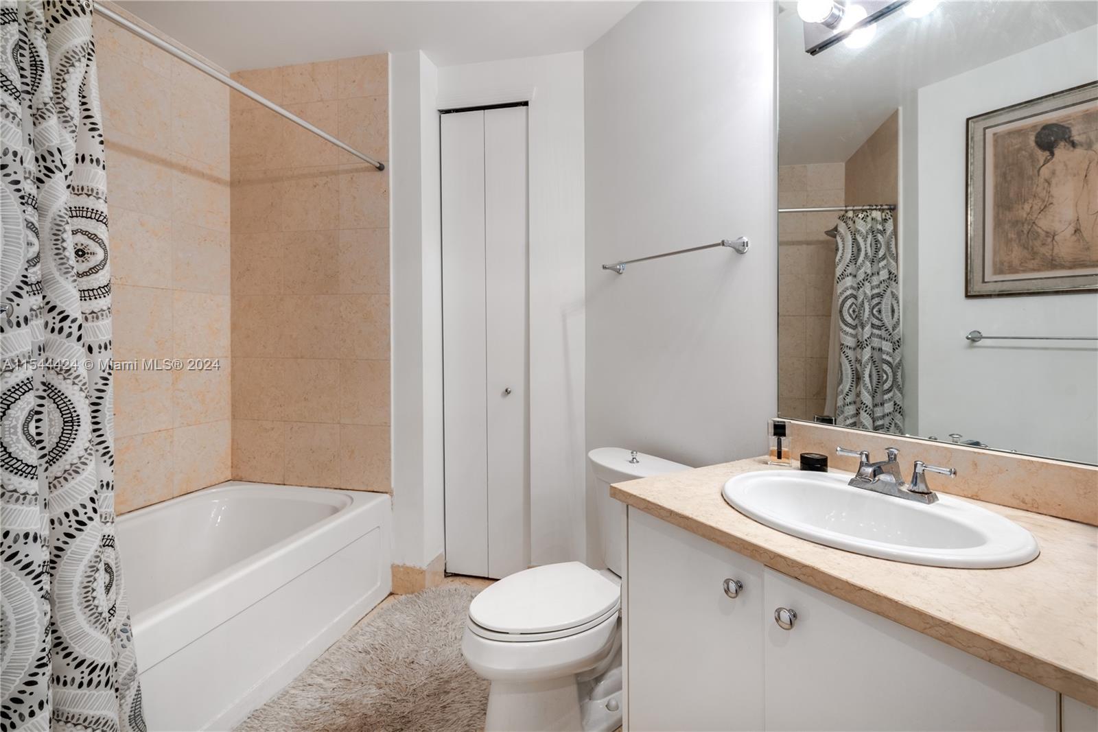 19900 E Country Club Dr 420, Aventura, Florida 33180, 3 Bedrooms Bedrooms, ,3 BathroomsBathrooms,Residential,For Sale,19900 E Country Club Dr 420,A11544424