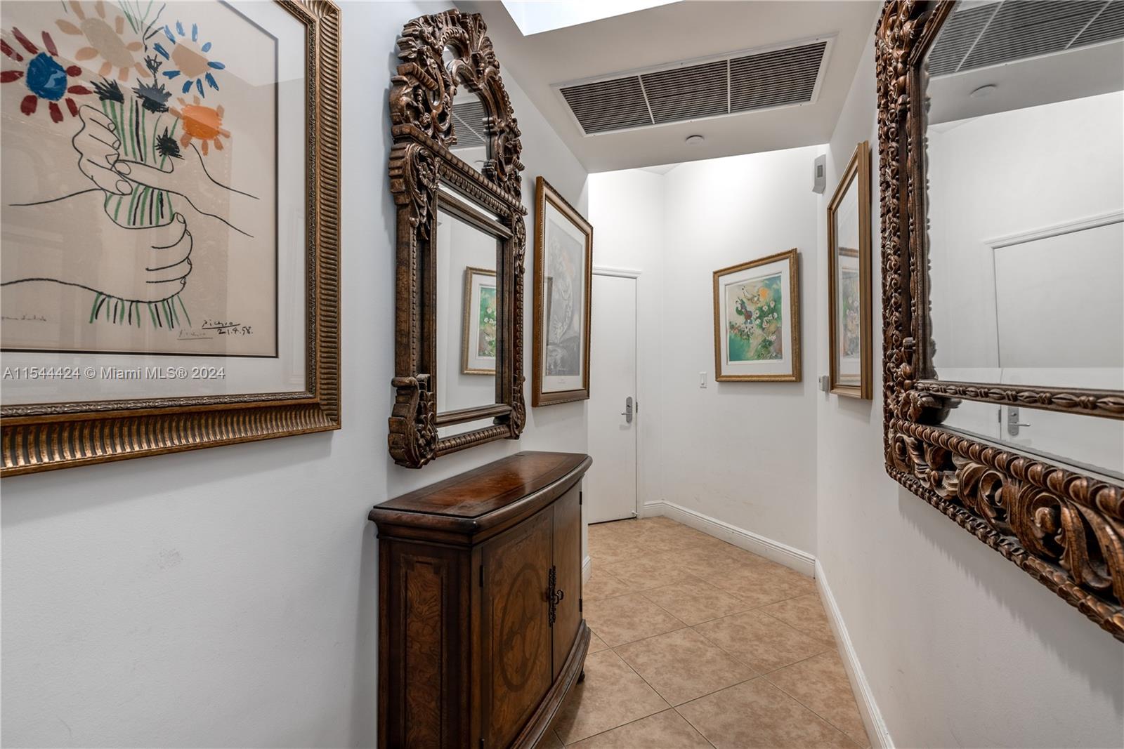 19900 E Country Club Dr 420, Aventura, Florida 33180, 3 Bedrooms Bedrooms, ,3 BathroomsBathrooms,Residential,For Sale,19900 E Country Club Dr 420,A11544424