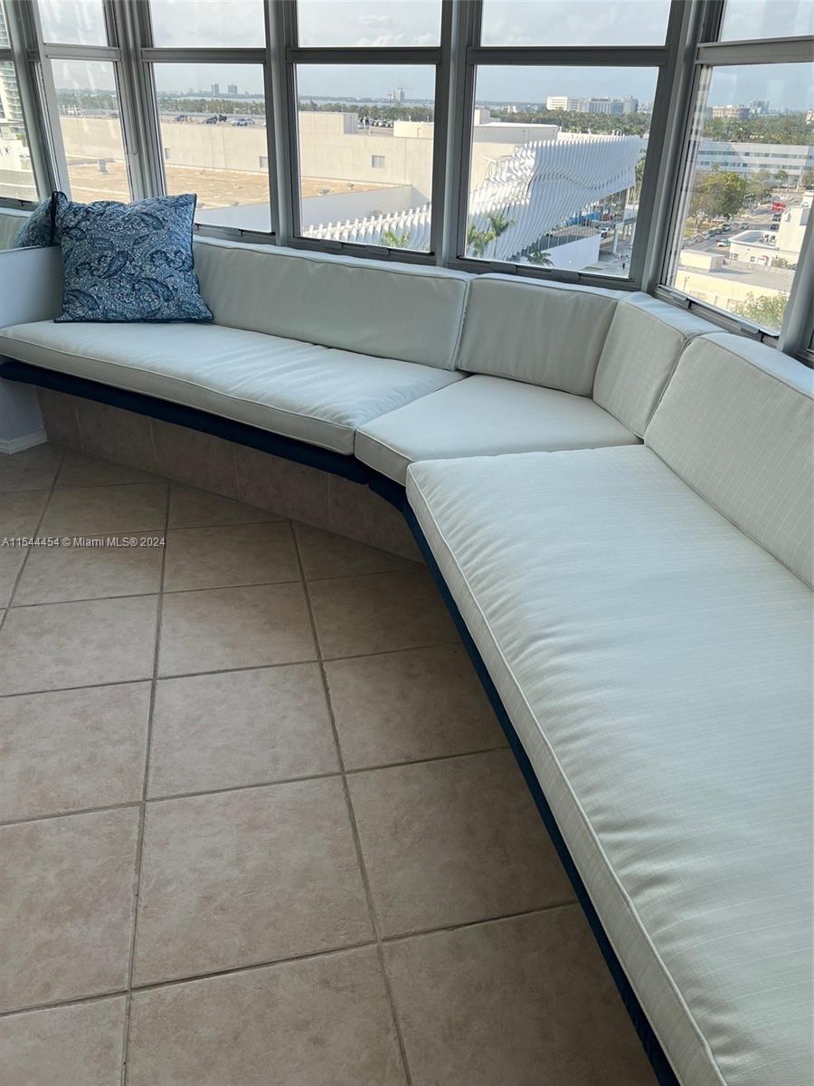 1881 Washington Ave 12C, Miami Beach, Florida 33139, 1 Bedroom Bedrooms, ,1 BathroomBathrooms,Residentiallease,For Rent,1881 Washington Ave 12C,A11544454