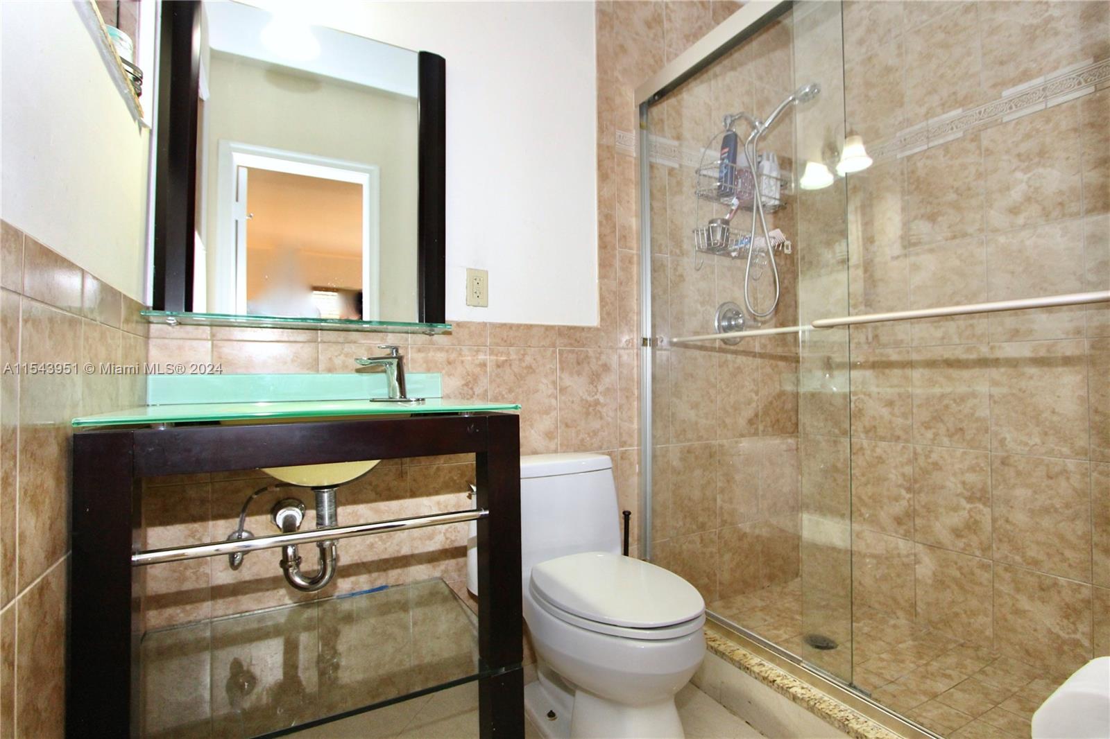 21011 NE 25 CT, Miami, Florida 33180, 4 Bedrooms Bedrooms, ,2 BathroomsBathrooms,Residentiallease,For Rent,21011 NE 25 CT,A11543951