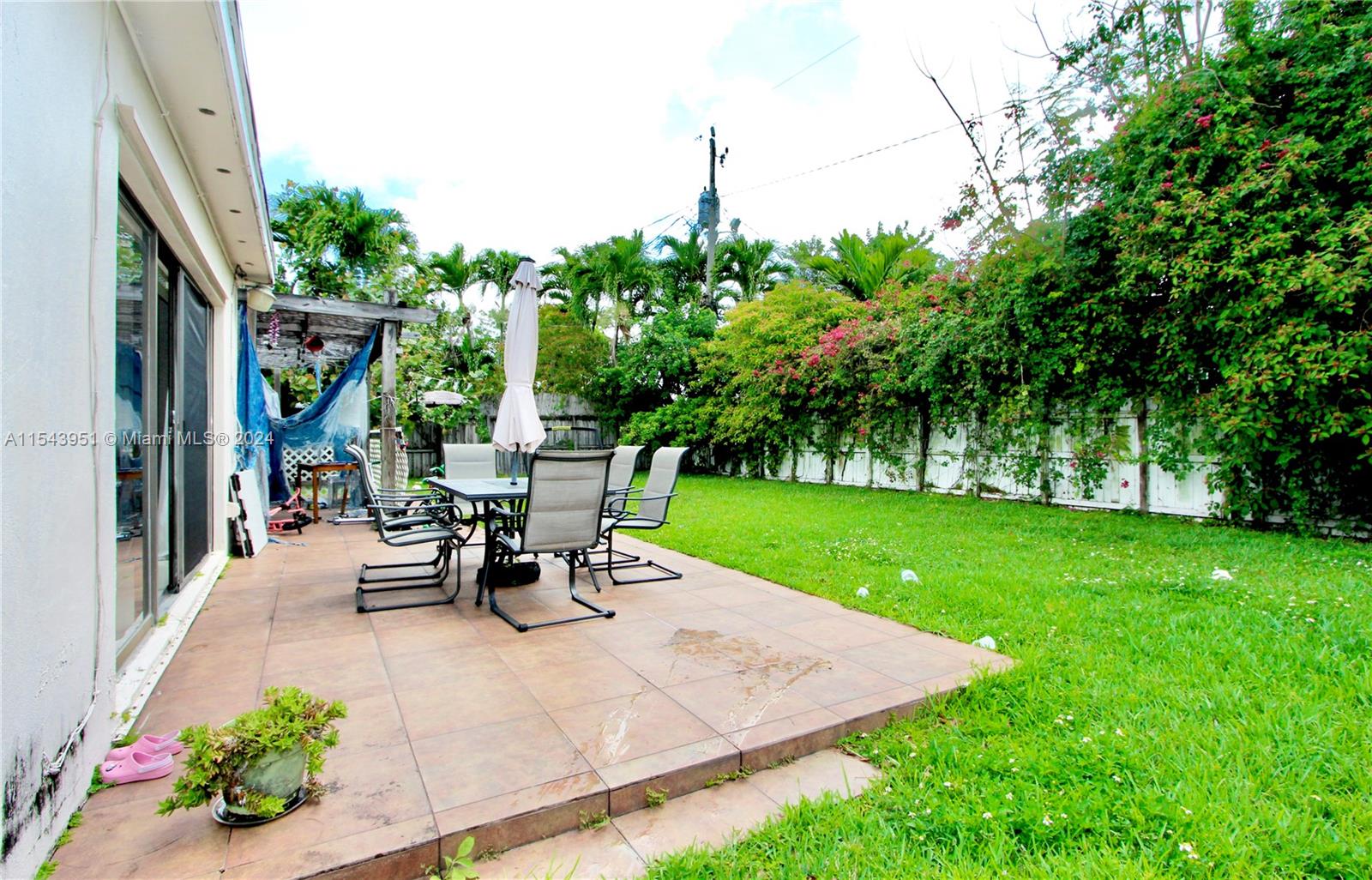 21011 NE 25 CT, Miami, Florida 33180, 4 Bedrooms Bedrooms, ,2 BathroomsBathrooms,Residentiallease,For Rent,21011 NE 25 CT,A11543951