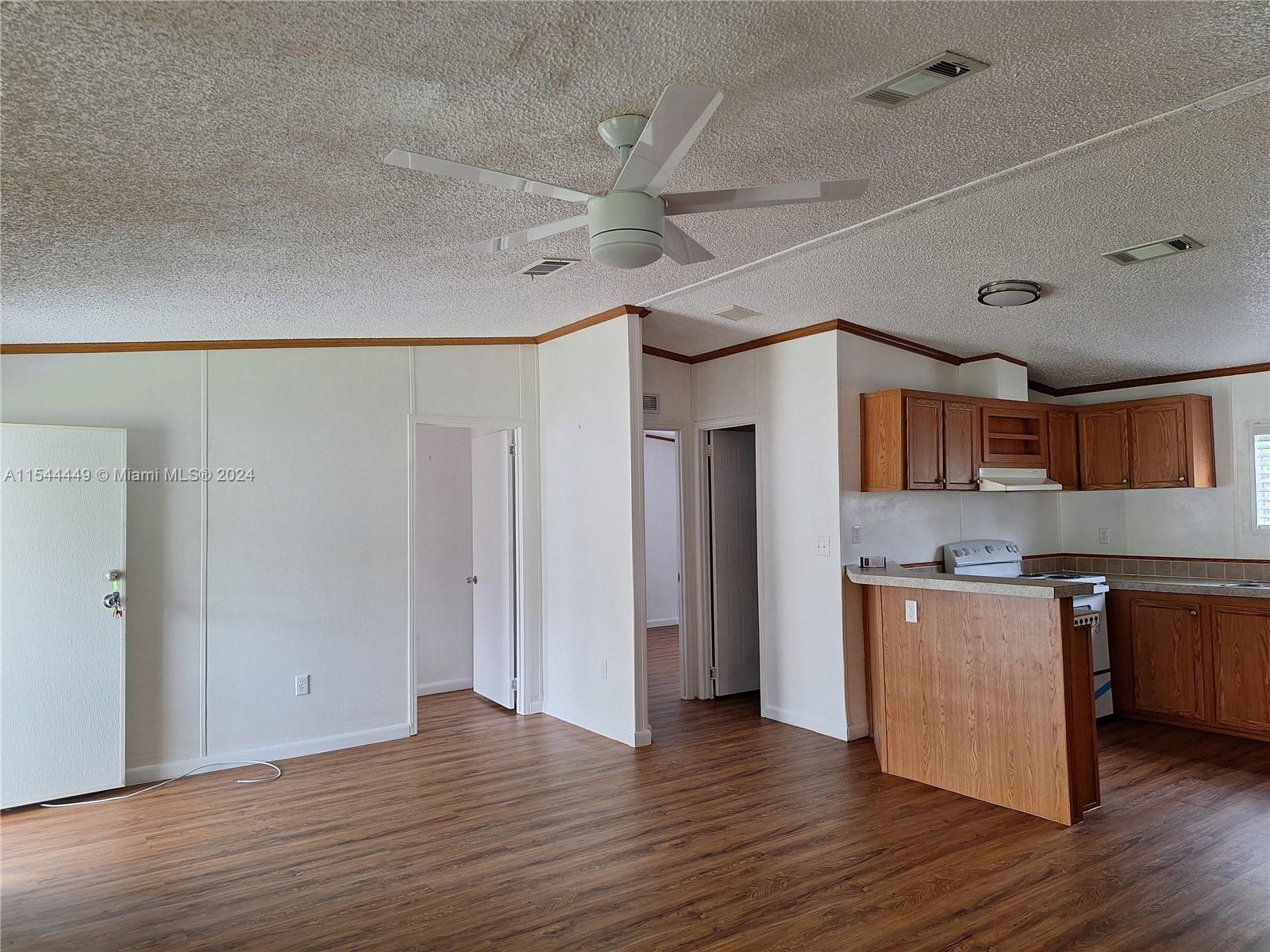 35303 SW 180th Ave 314, Homestead, Florida 33034, 3 Bedrooms Bedrooms, ,2 BathroomsBathrooms,Residentiallease,For Rent,35303 SW 180th Ave 314,A11544449