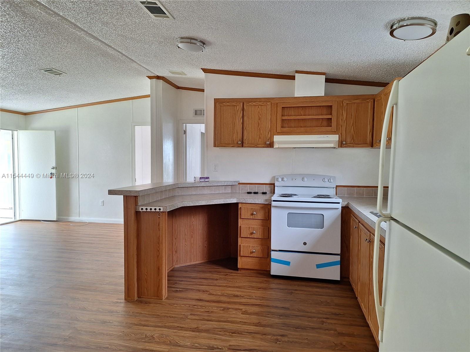 35303 SW 180th Ave 314, Homestead, Florida 33034, 3 Bedrooms Bedrooms, ,2 BathroomsBathrooms,Residentiallease,For Rent,35303 SW 180th Ave 314,A11544449