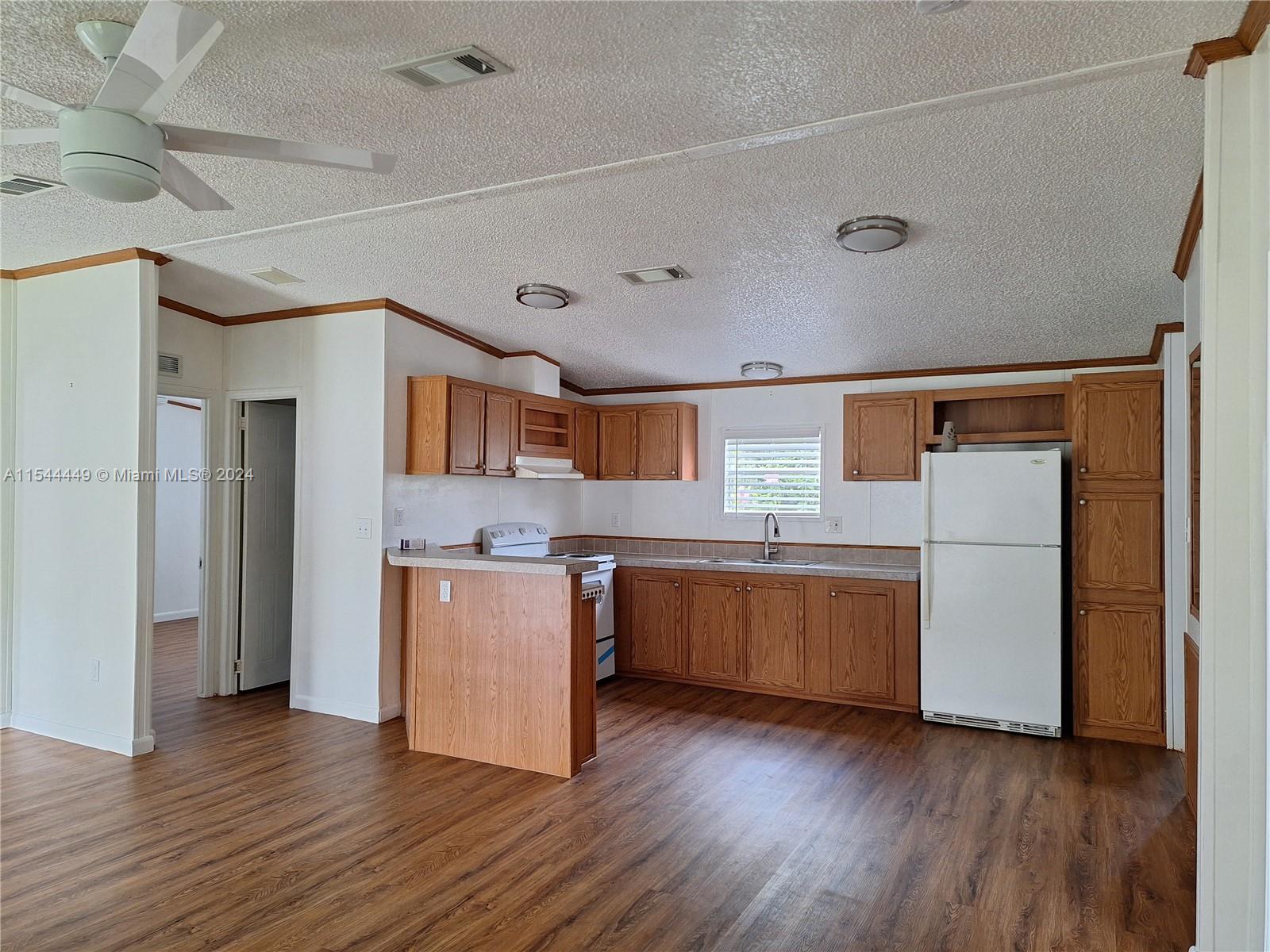 35303 SW 180th Ave 314, Homestead, Florida 33034, 3 Bedrooms Bedrooms, ,2 BathroomsBathrooms,Residentiallease,For Rent,35303 SW 180th Ave 314,A11544449