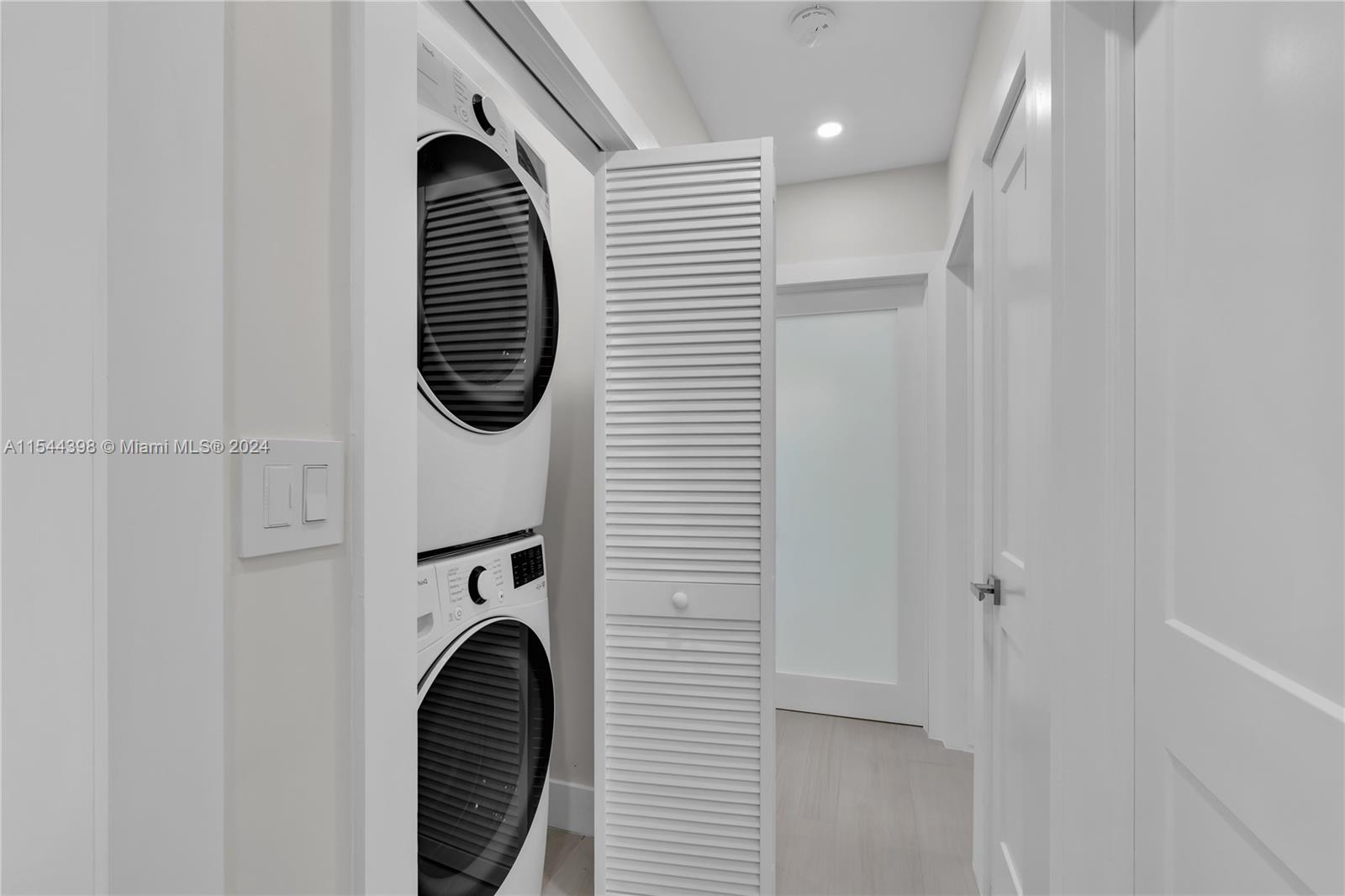 822 NE 96th St, Miami Shores, Florida 33138, 4 Bedrooms Bedrooms, ,4 BathroomsBathrooms,Residential,For Sale,822 NE 96th St,A11544398