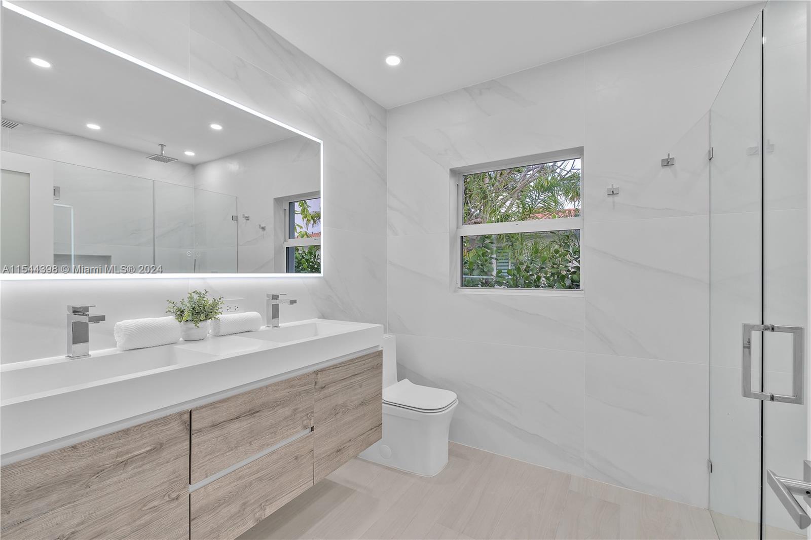 822 NE 96th St, Miami Shores, Florida 33138, 4 Bedrooms Bedrooms, ,4 BathroomsBathrooms,Residential,For Sale,822 NE 96th St,A11544398