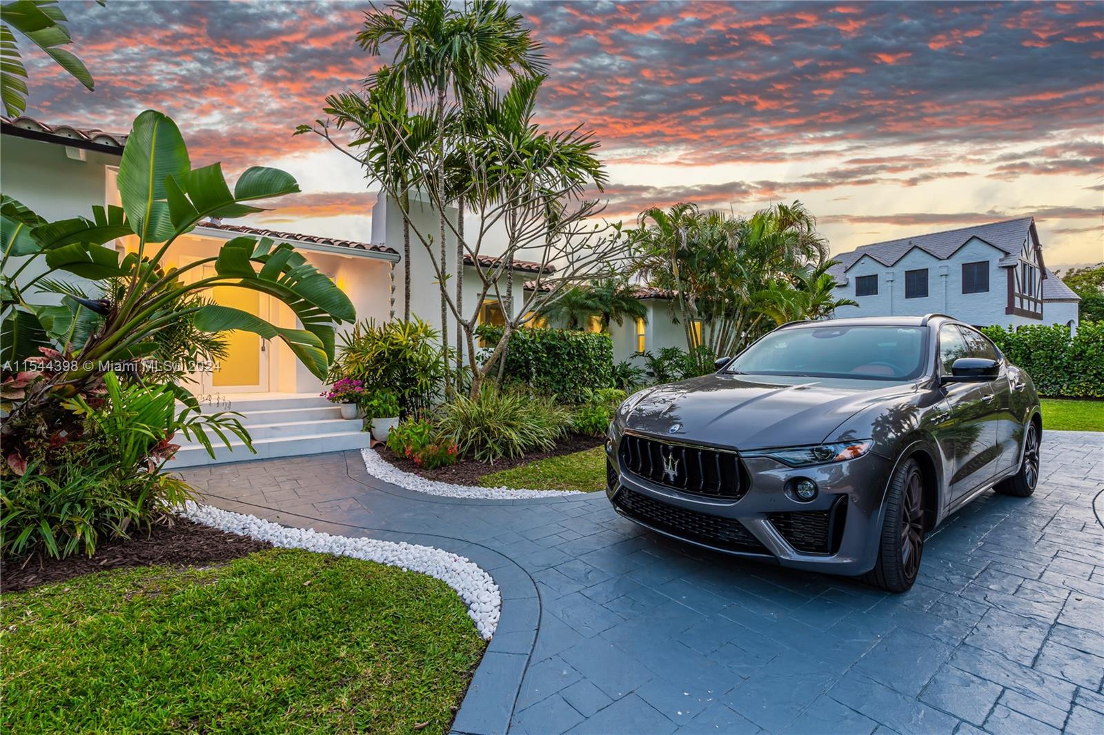 822 NE 96th St, Miami Shores, Florida 33138, 4 Bedrooms Bedrooms, ,4 BathroomsBathrooms,Residential,For Sale,822 NE 96th St,A11544398