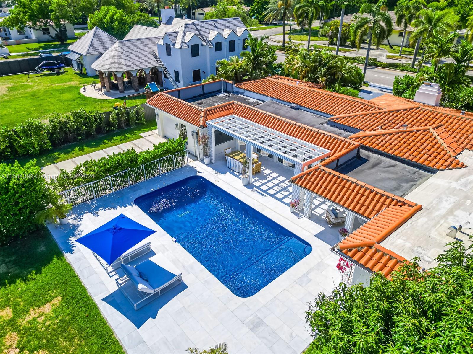 822 NE 96th St, Miami Shores, Florida 33138, 4 Bedrooms Bedrooms, ,4 BathroomsBathrooms,Residential,For Sale,822 NE 96th St,A11544398