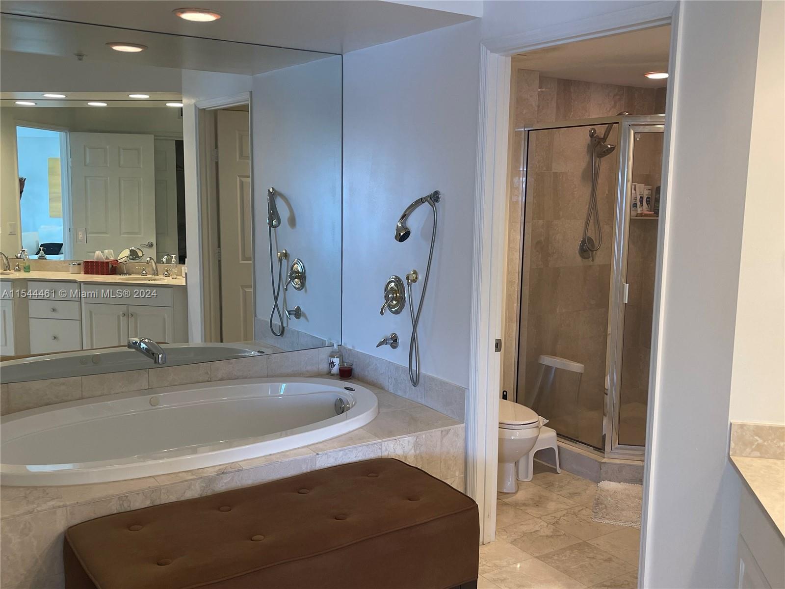 3370 Hidden Bay Dr 2013, Aventura, Florida 33180, 3 Bedrooms Bedrooms, ,3 BathroomsBathrooms,Residentiallease,For Rent,3370 Hidden Bay Dr 2013,A11544461