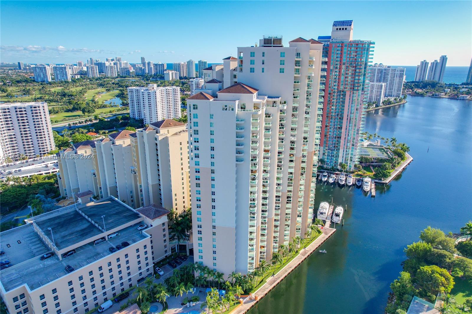 3330 NE 190th St TH18, Aventura, Florida 33180, 3 Bedrooms Bedrooms, ,2 BathroomsBathrooms,Residential,For Sale,3330 NE 190th St TH18,A11544471