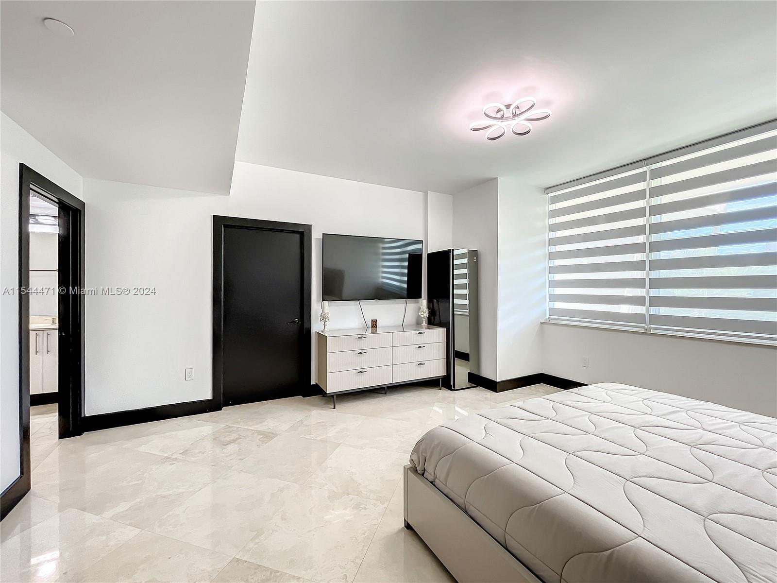 3330 NE 190th St TH18, Aventura, Florida 33180, 3 Bedrooms Bedrooms, ,2 BathroomsBathrooms,Residential,For Sale,3330 NE 190th St TH18,A11544471