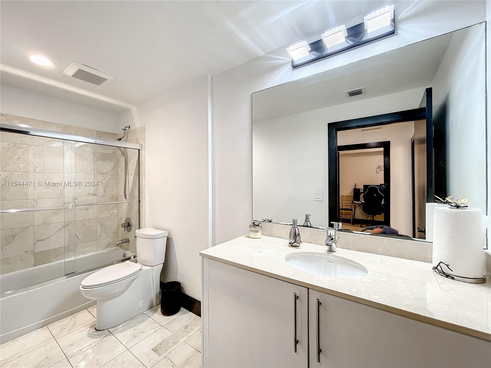 3330 190th St, Aventura, FL, 33180 United States, 3 Bedrooms Bedrooms, ,2 BathroomsBathrooms,Residential,For Sale,190th St,A11544471