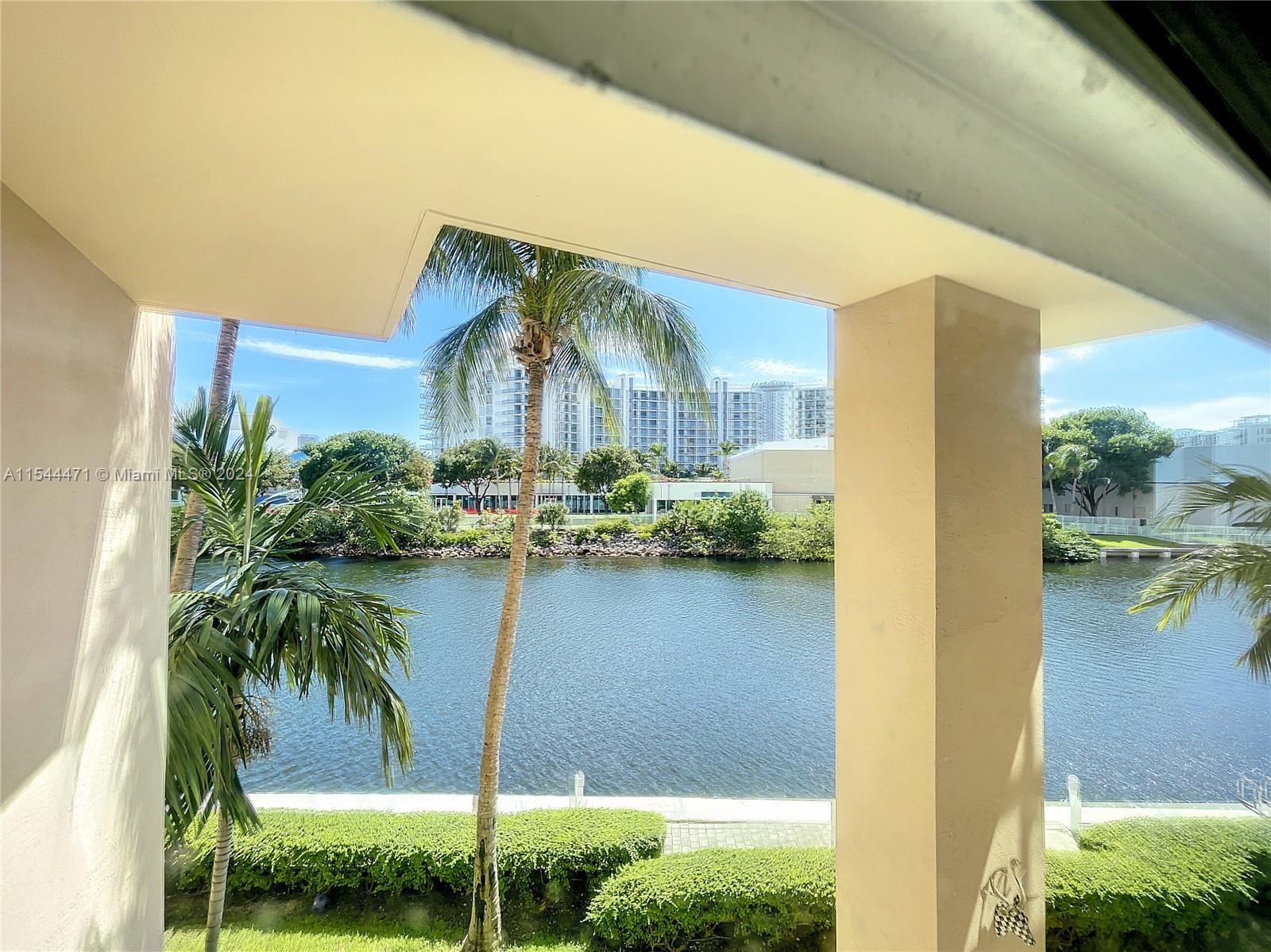 3330 NE 190th St TH18, Aventura, Florida 33180, 3 Bedrooms Bedrooms, ,2 BathroomsBathrooms,Residential,For Sale,3330 NE 190th St TH18,A11544471