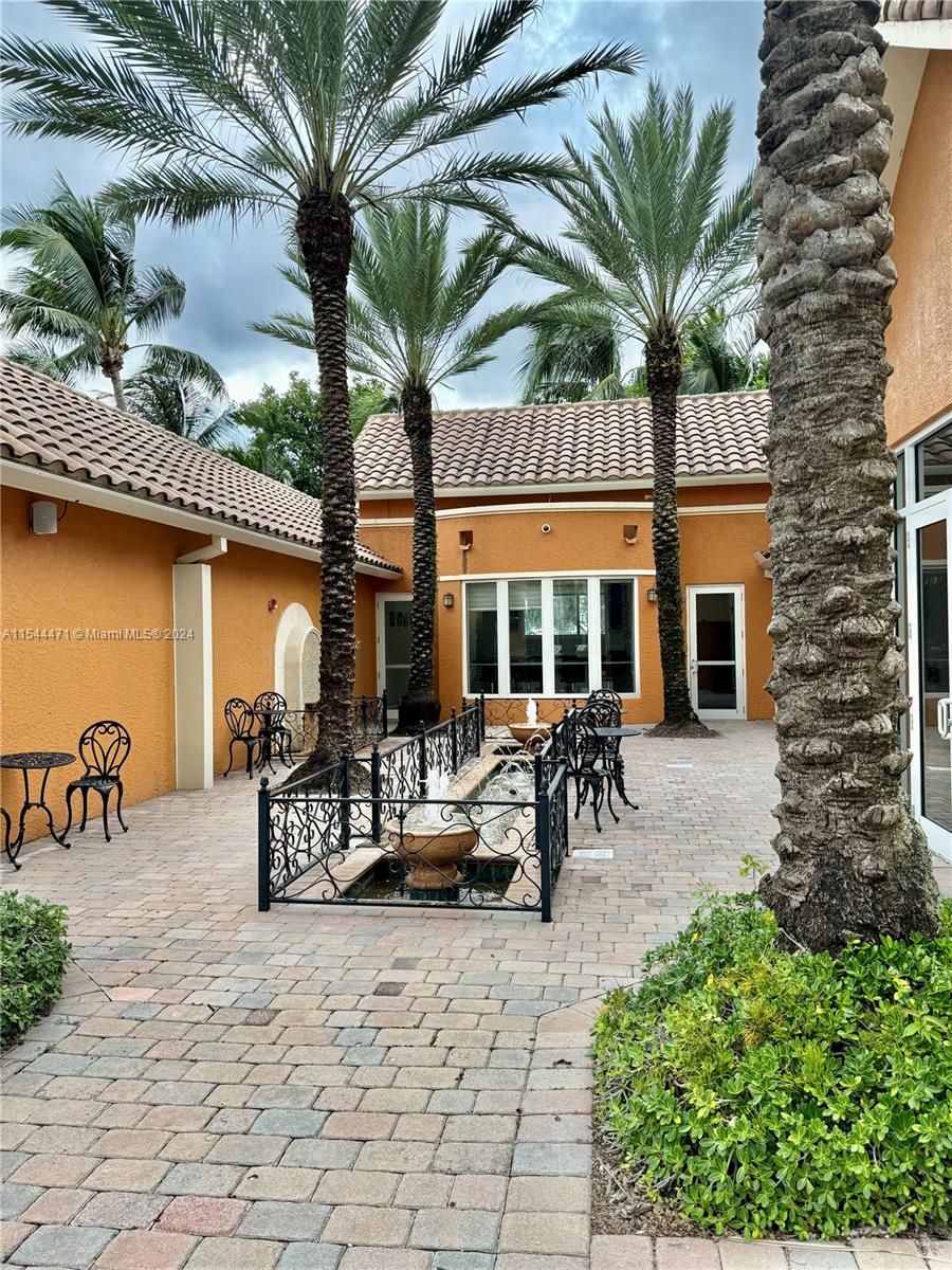 3330 NE 190th St TH18, Aventura, Florida 33180, 3 Bedrooms Bedrooms, ,2 BathroomsBathrooms,Residential,For Sale,3330 NE 190th St TH18,A11544471