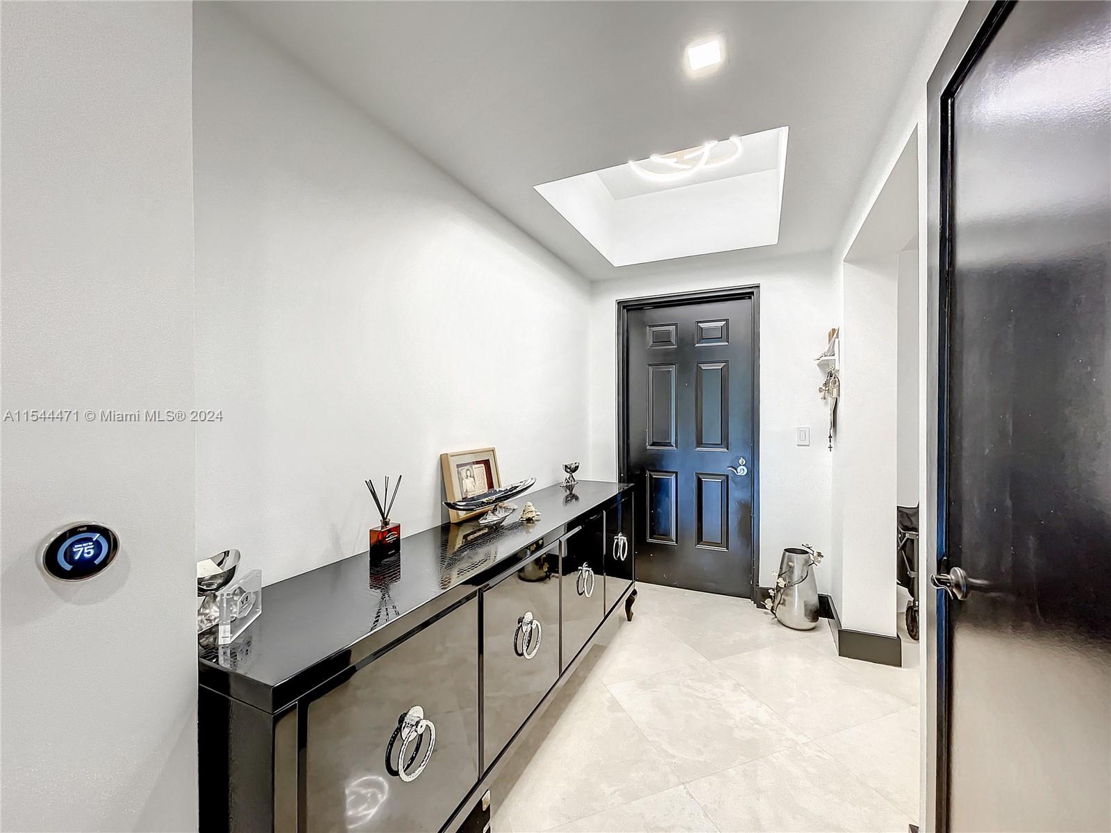 3330 NE 190th St TH18, Aventura, Florida 33180, 3 Bedrooms Bedrooms, ,2 BathroomsBathrooms,Residential,For Sale,3330 NE 190th St TH18,A11544471