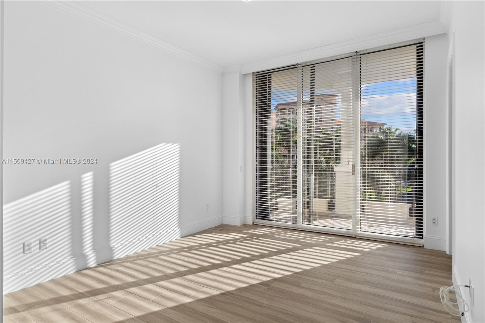 13621 Deering Bay Dr 304, Coral Gables, Florida 33158, 4 Bedrooms Bedrooms, ,4 BathroomsBathrooms,Residentiallease,For Rent,13621 Deering Bay Dr 304,A11509427