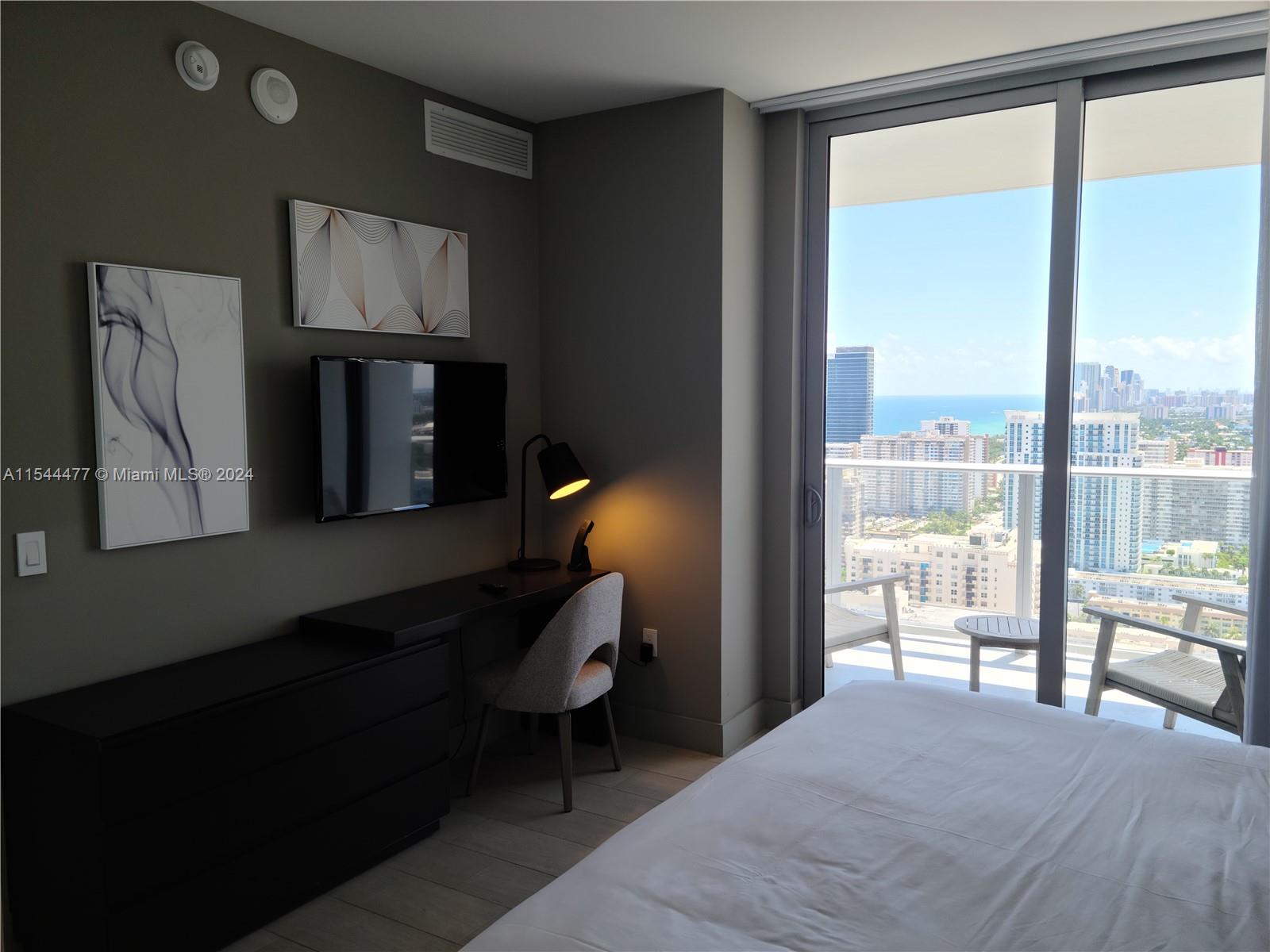 4010 S Ocean Dr R3309, Hollywood, Florida 33019, 2 Bedrooms Bedrooms, ,2 BathroomsBathrooms,Residentiallease,For Rent,4010 S Ocean Dr R3309,A11544477