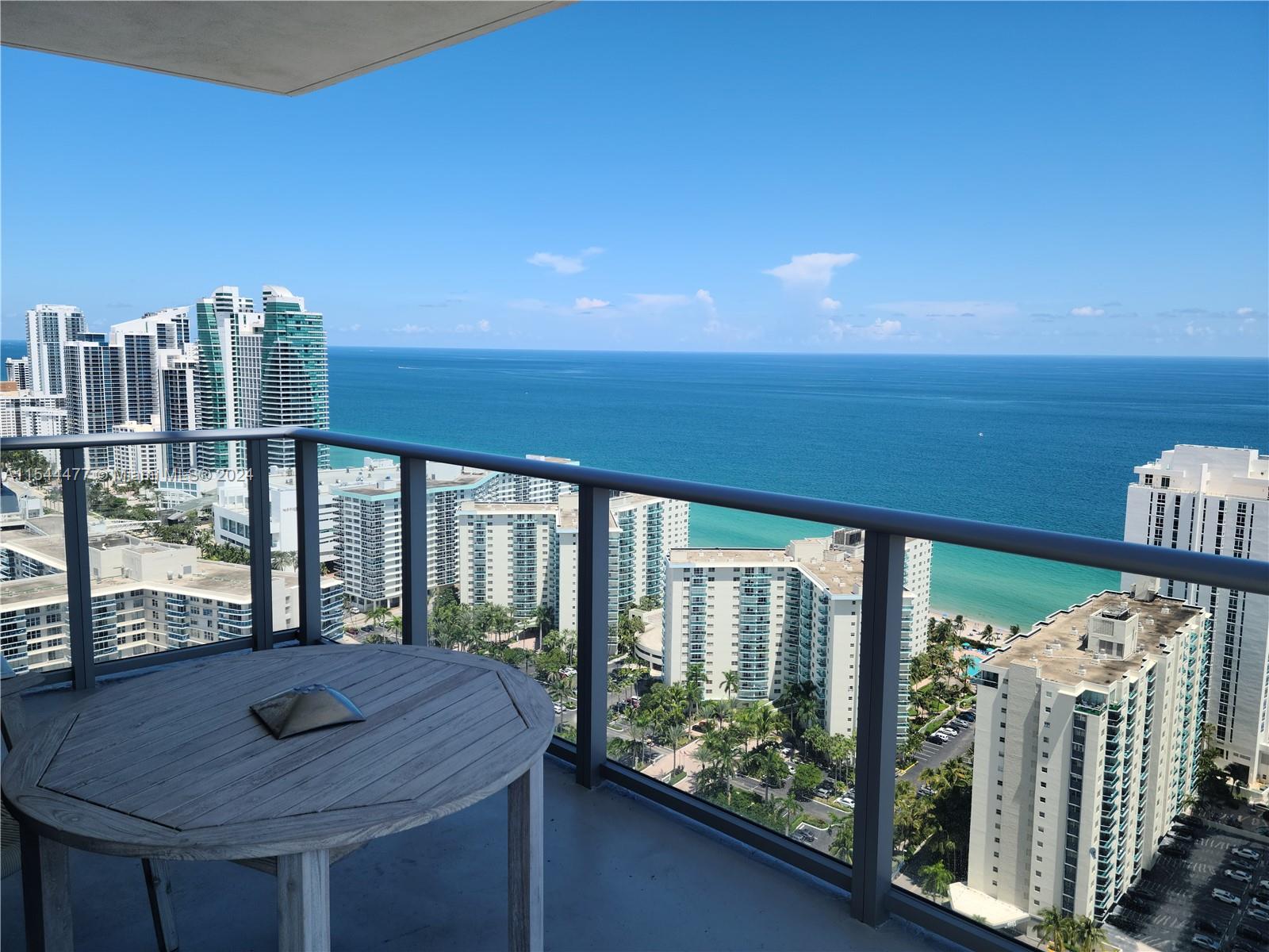 4010 S Ocean Dr R3309, Hollywood, Florida 33019, 2 Bedrooms Bedrooms, ,2 BathroomsBathrooms,Residentiallease,For Rent,4010 S Ocean Dr R3309,A11544477