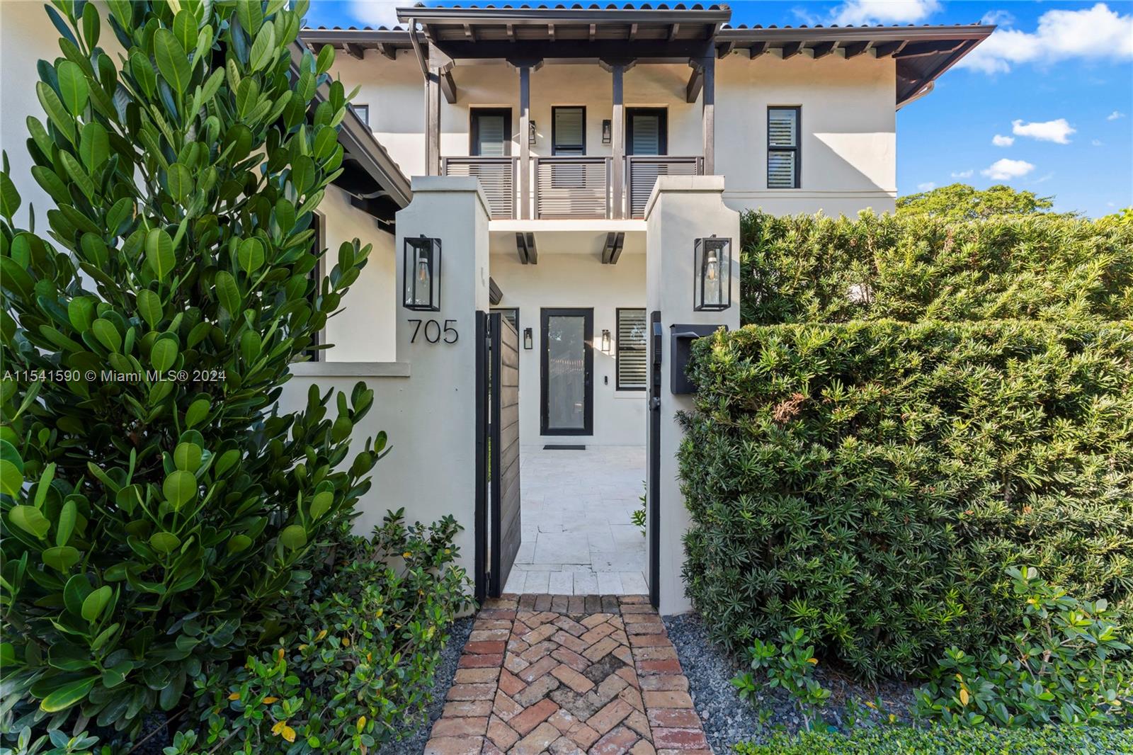 705 Madeira Ave, Coral Gables, Florida 33134, 4 Bedrooms Bedrooms, ,3 BathroomsBathrooms,Residential,For Sale,705 Madeira Ave,A11541590