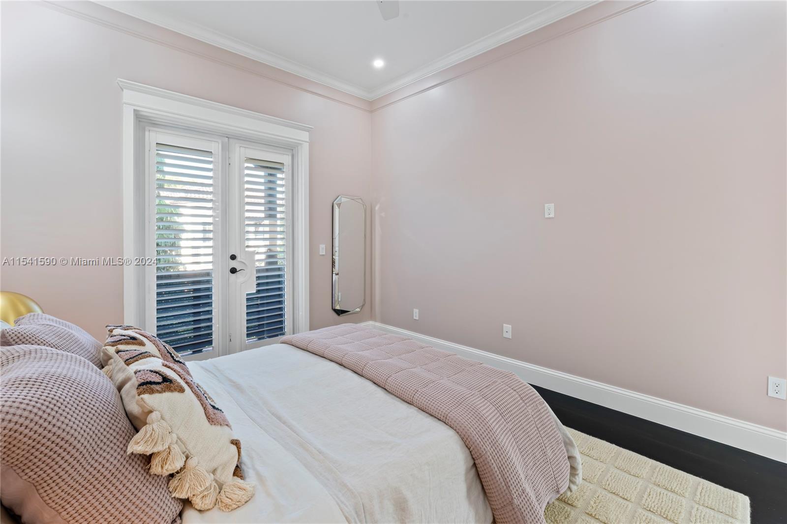 705 Madeira Ave, Coral Gables, Florida 33134, 4 Bedrooms Bedrooms, ,3 BathroomsBathrooms,Residential,For Sale,705 Madeira Ave,A11541590