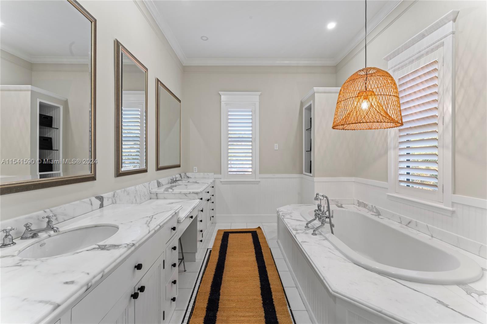 705 Madeira Ave, Coral Gables, Florida 33134, 4 Bedrooms Bedrooms, ,3 BathroomsBathrooms,Residential,For Sale,705 Madeira Ave,A11541590