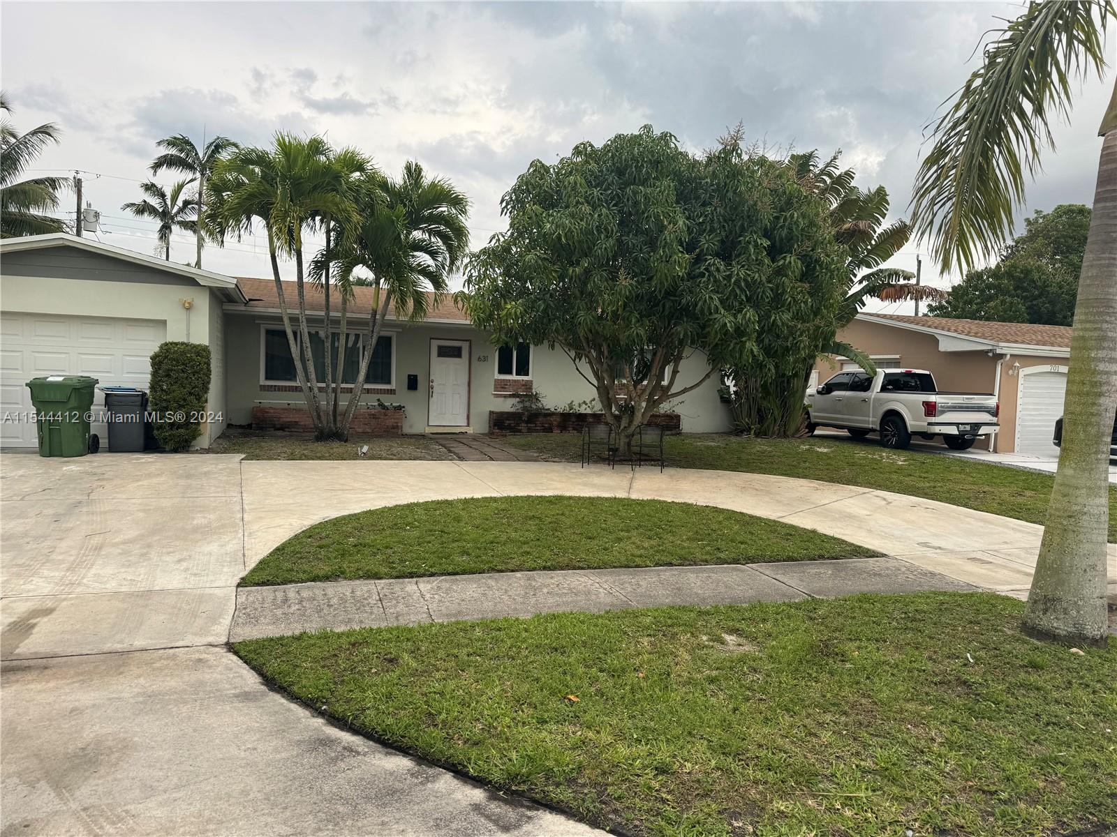 631 71st Ave, Pembroke Pines, FL, 33023 United States, 3 Bedrooms Bedrooms, ,2 BathroomsBathrooms,Residential,For Sale,71st Ave,A11544412