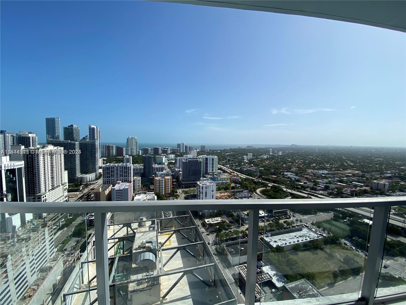 185 SW 7th St 4110, Miami, Florida 33130, 1 Bedroom Bedrooms, ,1 BathroomBathrooms,Residentiallease,For Rent,185 SW 7th St 4110,A11544515