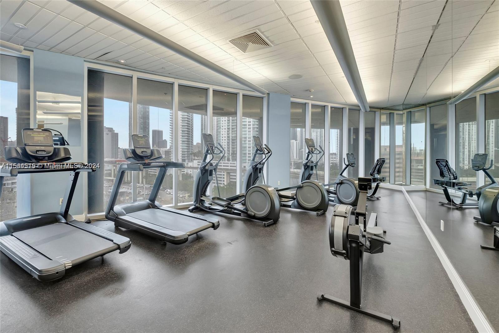 185 SW 7th St 4110, Miami, Florida 33130, 1 Bedroom Bedrooms, ,1 BathroomBathrooms,Residentiallease,For Rent,185 SW 7th St 4110,A11544515