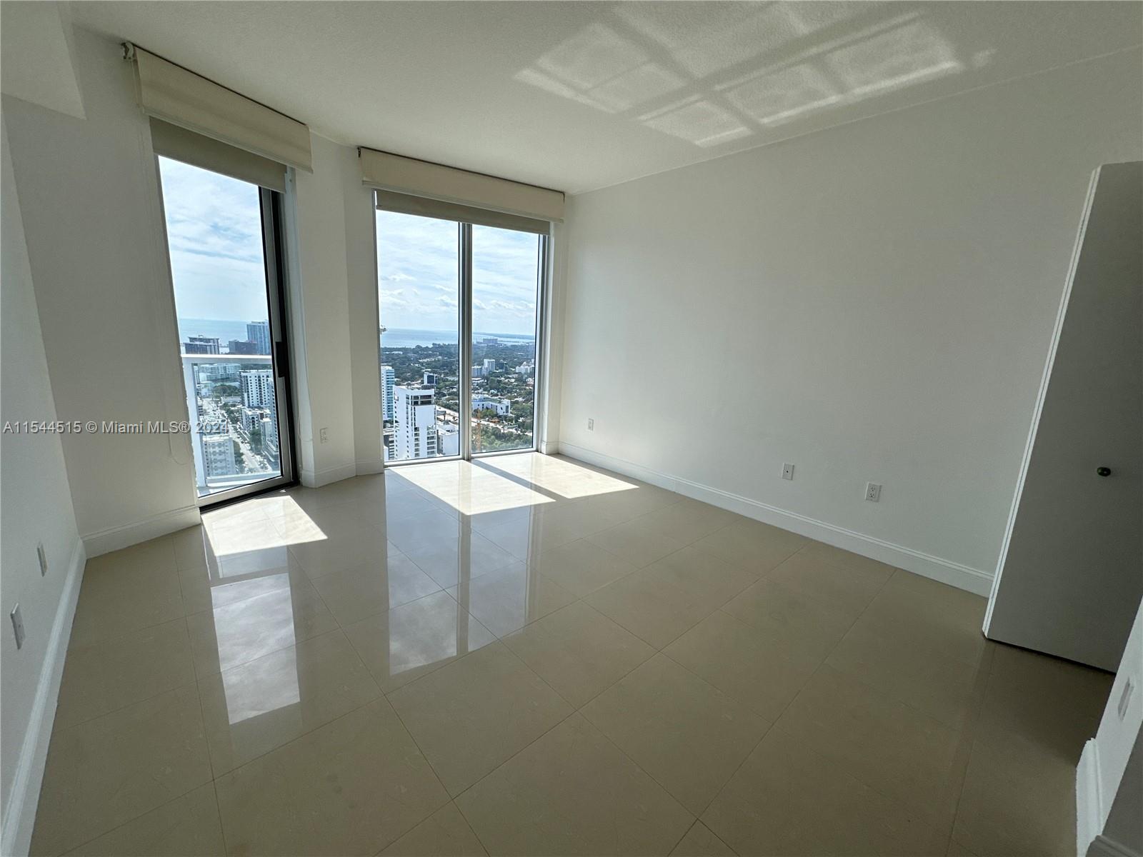 185 SW 7th St 4110, Miami, Florida 33130, 1 Bedroom Bedrooms, ,1 BathroomBathrooms,Residentiallease,For Rent,185 SW 7th St 4110,A11544515