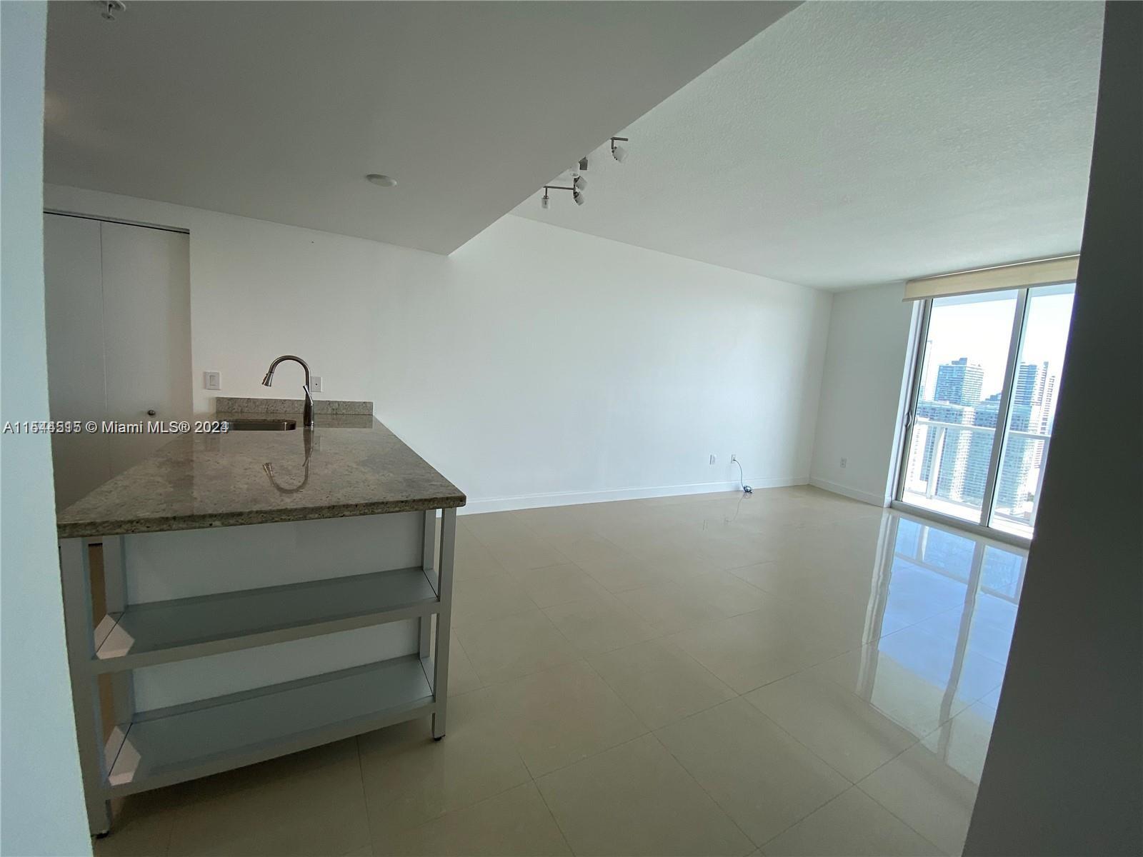 185 SW 7th St 4110, Miami, Florida 33130, 1 Bedroom Bedrooms, ,1 BathroomBathrooms,Residentiallease,For Rent,185 SW 7th St 4110,A11544515