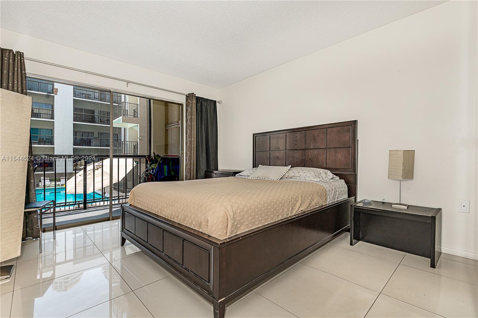 201 178th Dr, Sunny Isles Beach, FL, 33160 United States, 2 Bedrooms Bedrooms, ,2 BathroomsBathrooms,Residential,For Sale,178th Dr,A11544524