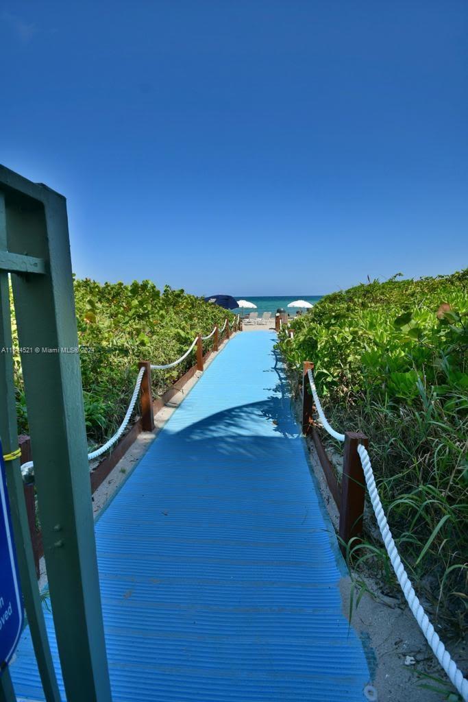 2080 S Ocean Dr 303, Hallandale Beach, Florida 33009, 2 Bedrooms Bedrooms, ,2 BathroomsBathrooms,Residentiallease,For Rent,2080 S Ocean Dr 303,A11544521