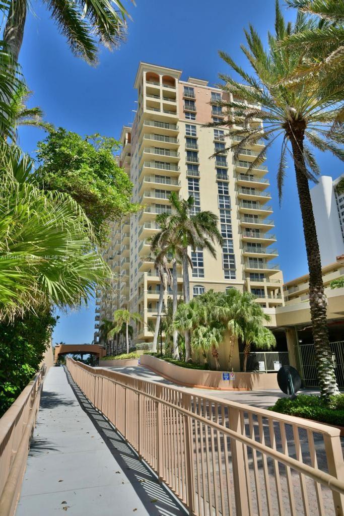 2080 S Ocean Dr 303, Hallandale Beach, Florida 33009, 2 Bedrooms Bedrooms, ,2 BathroomsBathrooms,Residentiallease,For Rent,2080 S Ocean Dr 303,A11544521