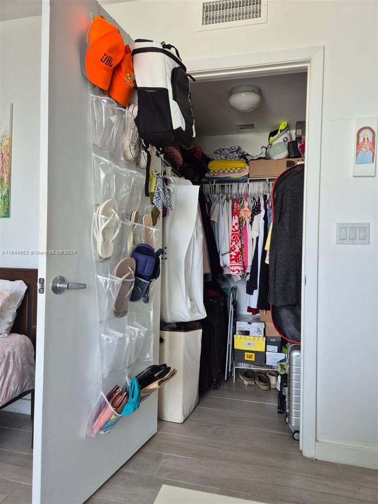 50 Biscayne Blvd 2903, Miami, Florida 33132, ,1 BathroomBathrooms,Residentiallease,For Rent,50 Biscayne Blvd 2903,A11544562