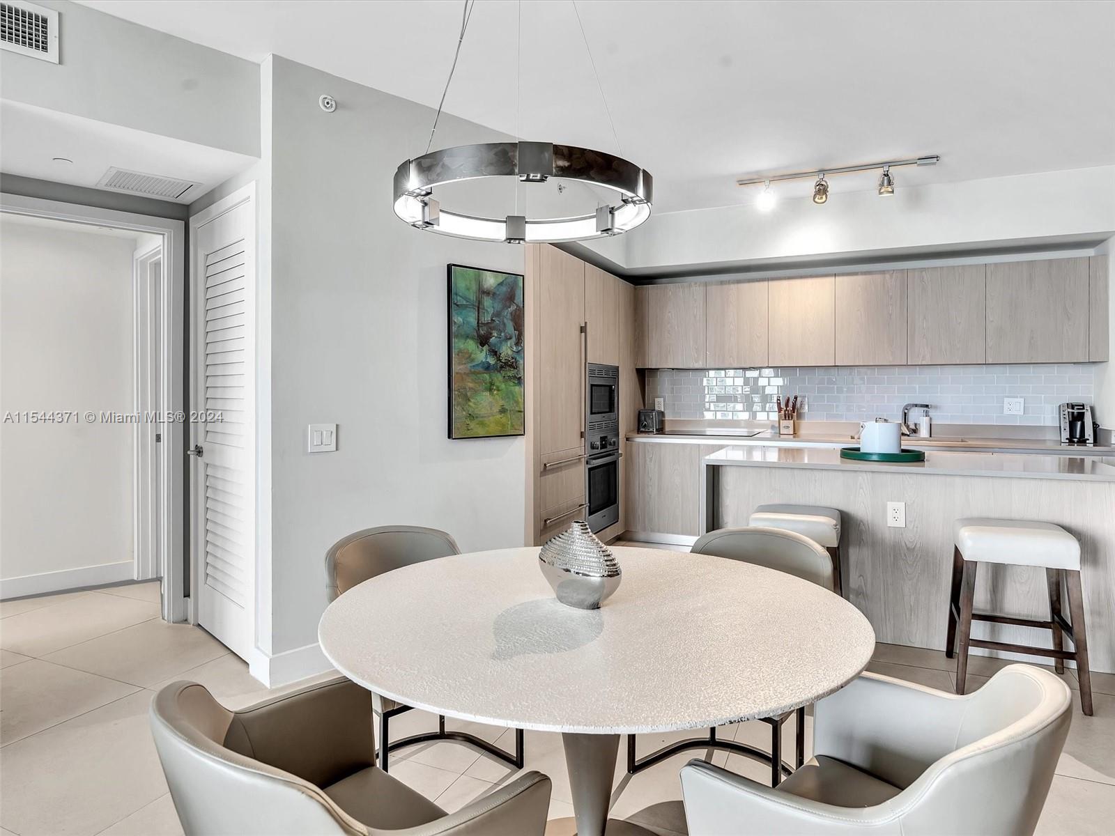 4111 S Ocean Dr 3010, Hollywood, Florida 33019, 1 Bedroom Bedrooms, ,1 BathroomBathrooms,Residential,For Sale,4111 S Ocean Dr 3010,A11544371