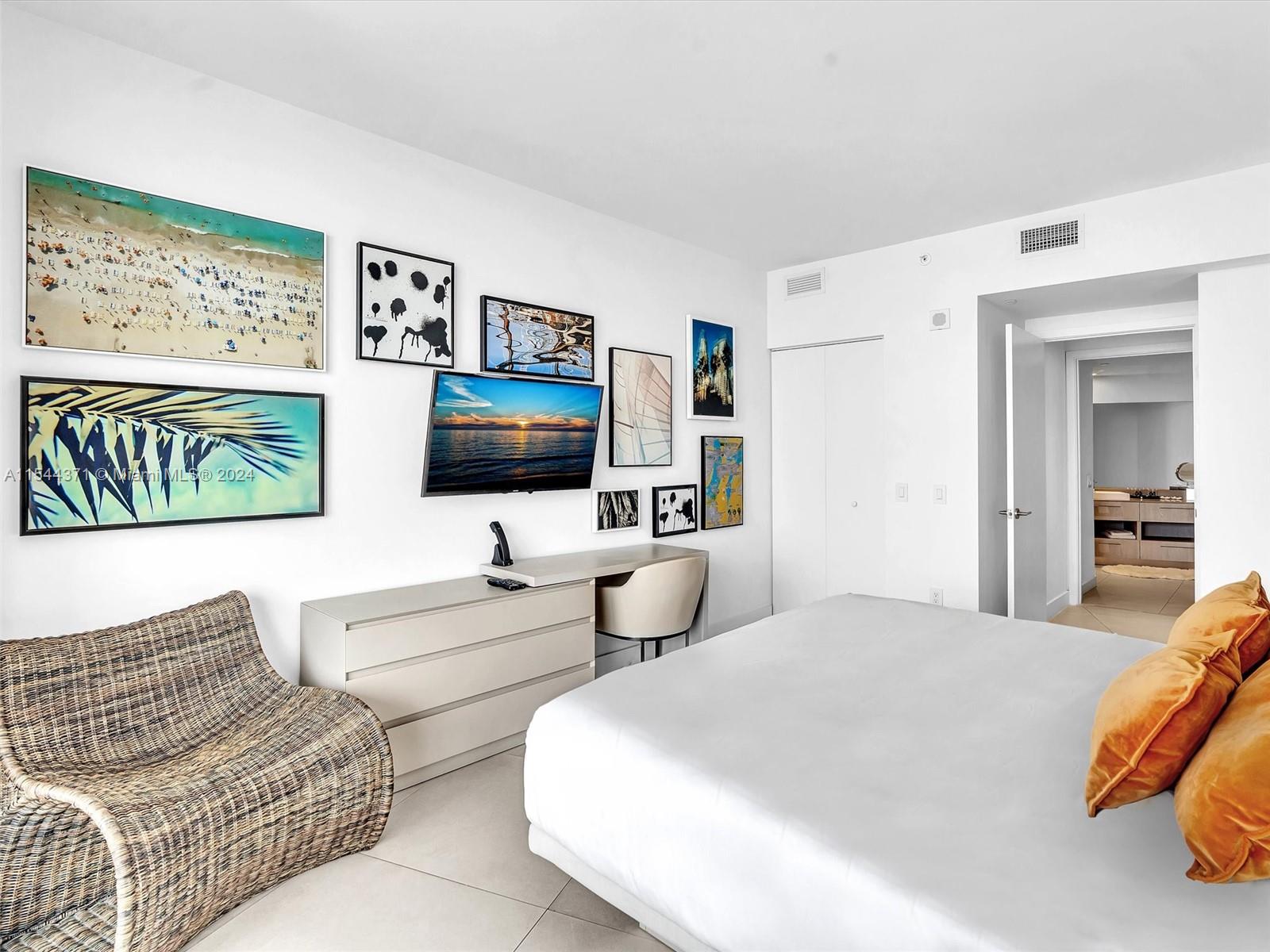 4111 S Ocean Dr 3010, Hollywood, Florida 33019, 1 Bedroom Bedrooms, ,1 BathroomBathrooms,Residential,For Sale,4111 S Ocean Dr 3010,A11544371