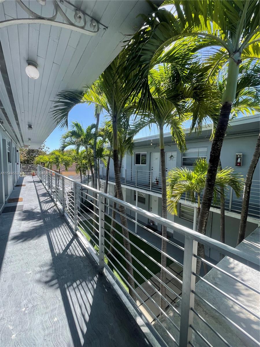 5305 Biscayne Blvd 204, Miami, Florida 33137, ,1 BathroomBathrooms,Residentiallease,For Rent,5305 Biscayne Blvd 204,A11544552