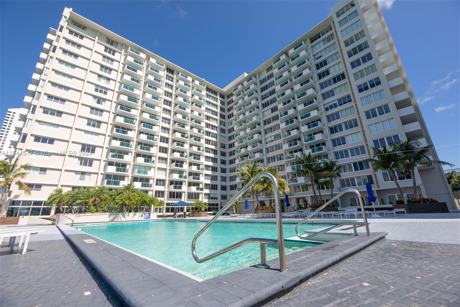 1200 West Ave 907, Miami Beach, Florida 33139, 1 Bedroom Bedrooms, ,1 BathroomBathrooms,Residentiallease,For Rent,1200 West Ave 907,A11544577