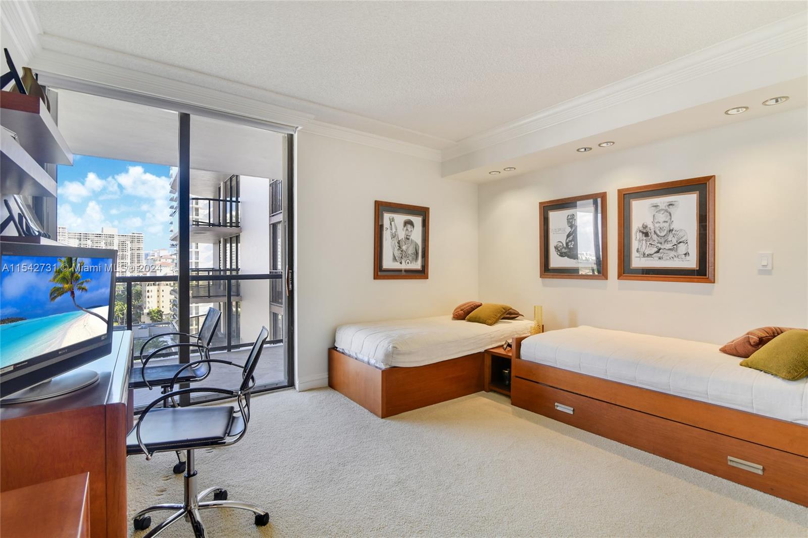 19667 Turnberry Way 12F, Aventura, Florida 33180, 3 Bedrooms Bedrooms, ,2 BathroomsBathrooms,Residential,For Sale,19667 Turnberry Way 12F,A11542731