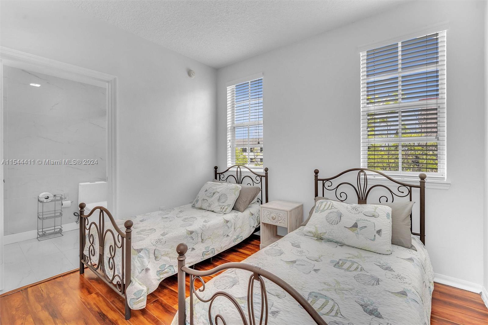 2069 S Ocean Dr TH13, Hallandale Beach, Florida 33009, 3 Bedrooms Bedrooms, ,3 BathroomsBathrooms,Residentiallease,For Rent,2069 S Ocean Dr TH13,A11544411