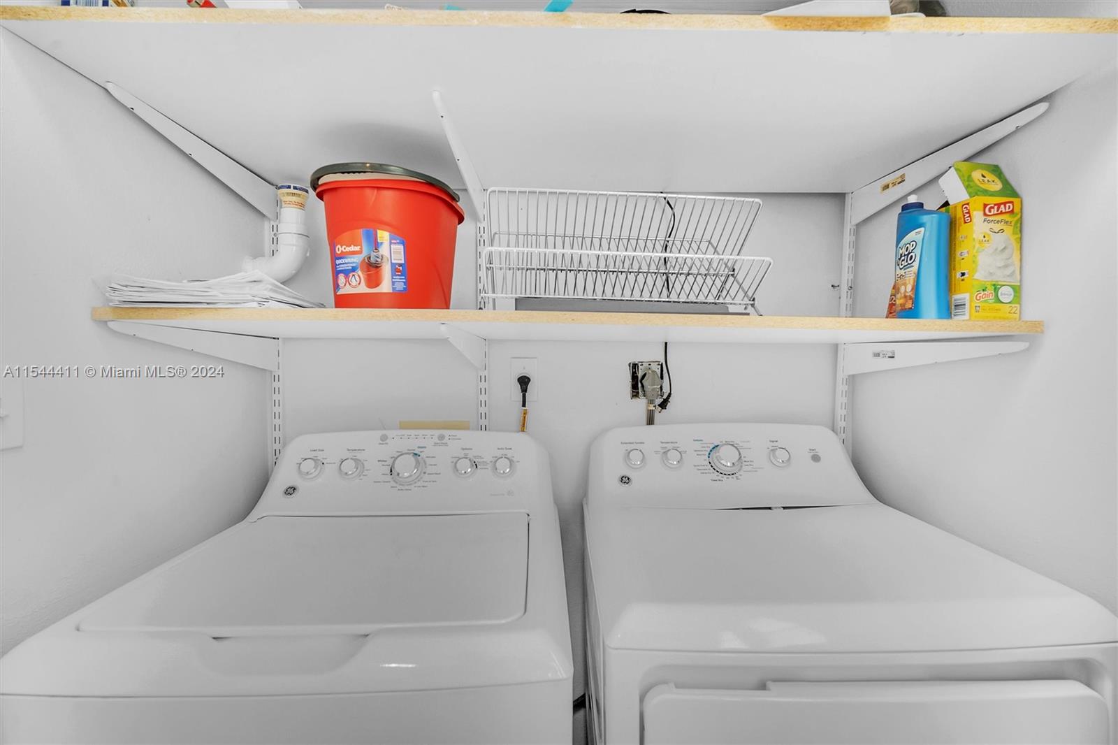 2069 S Ocean Dr TH13, Hallandale Beach, Florida 33009, 3 Bedrooms Bedrooms, ,3 BathroomsBathrooms,Residentiallease,For Rent,2069 S Ocean Dr TH13,A11544411