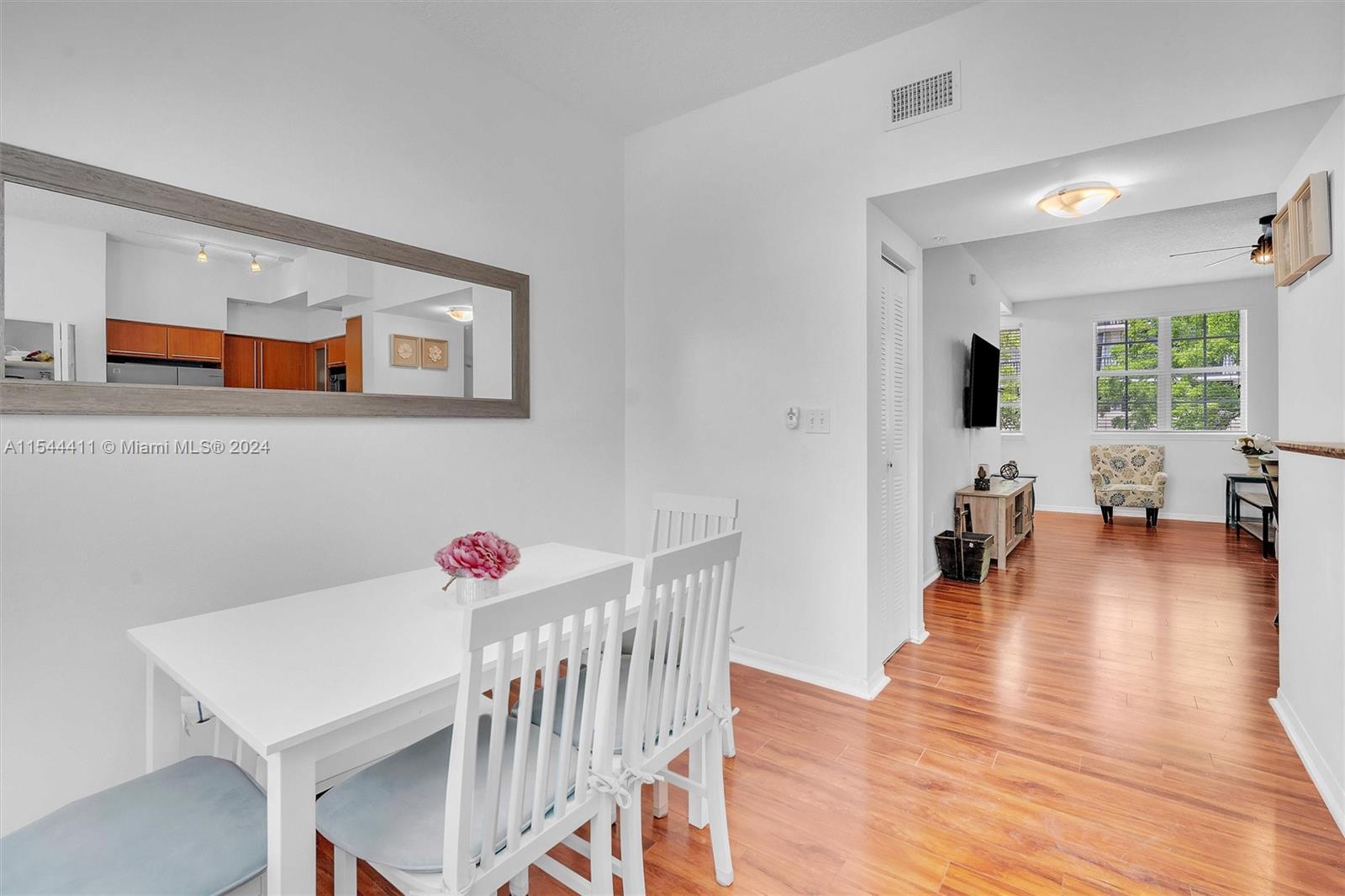 2069 S Ocean Dr TH13, Hallandale Beach, Florida 33009, 3 Bedrooms Bedrooms, ,3 BathroomsBathrooms,Residentiallease,For Rent,2069 S Ocean Dr TH13,A11544411