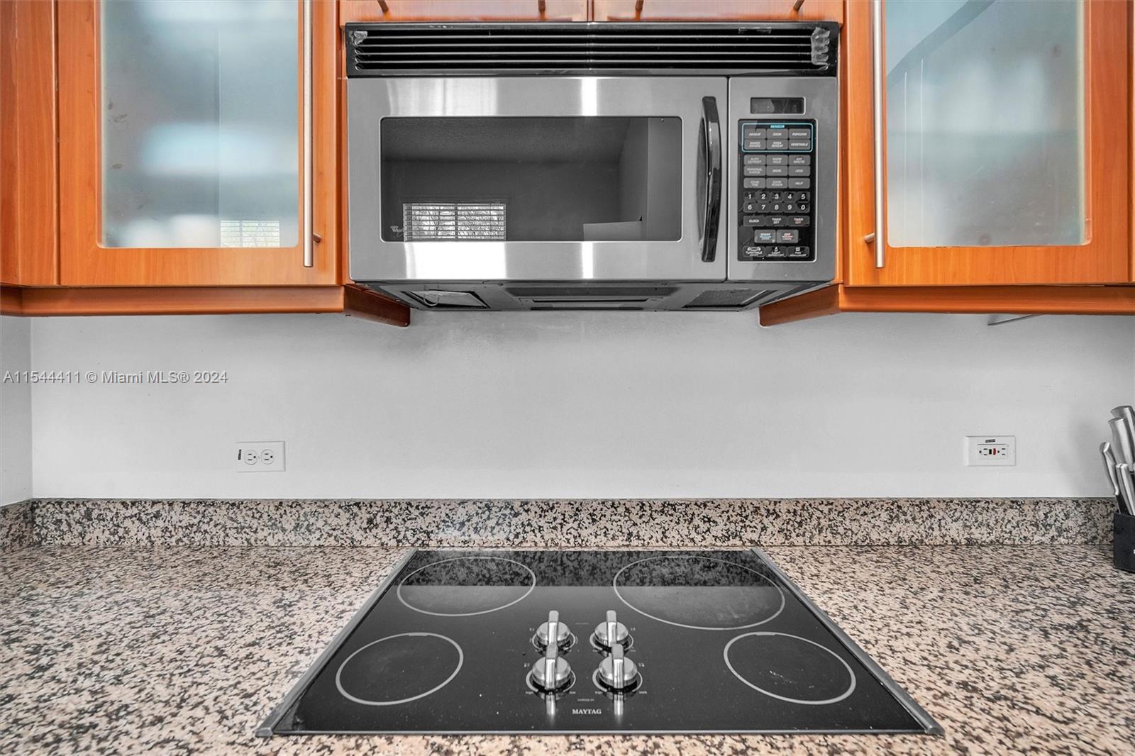 2069 S Ocean Dr TH13, Hallandale Beach, Florida 33009, 3 Bedrooms Bedrooms, ,3 BathroomsBathrooms,Residentiallease,For Rent,2069 S Ocean Dr TH13,A11544411