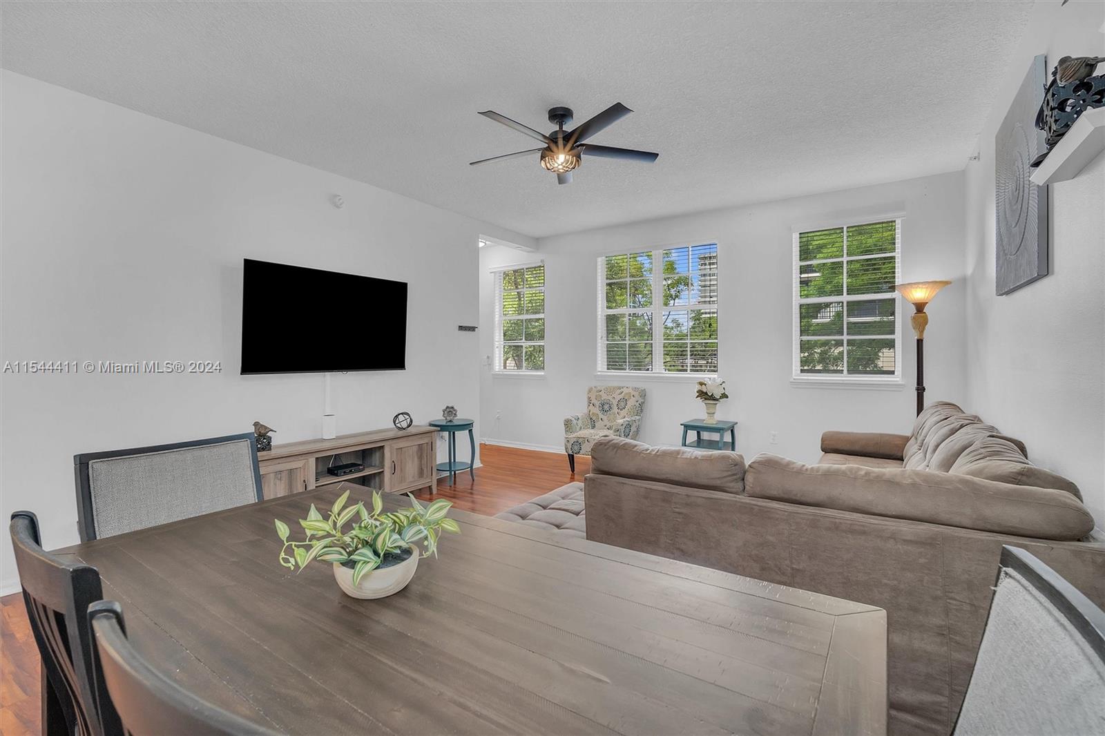 2069 S Ocean Dr TH13, Hallandale Beach, Florida 33009, 3 Bedrooms Bedrooms, ,3 BathroomsBathrooms,Residentiallease,For Rent,2069 S Ocean Dr TH13,A11544411