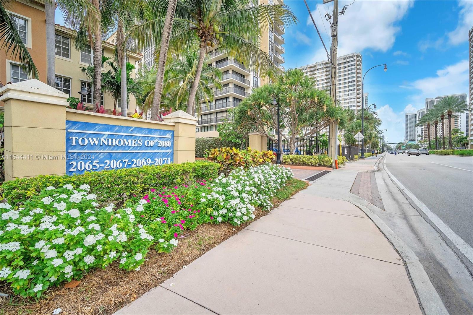 2069 S Ocean Dr TH13, Hallandale Beach, Florida 33009, 3 Bedrooms Bedrooms, ,3 BathroomsBathrooms,Residentiallease,For Rent,2069 S Ocean Dr TH13,A11544411