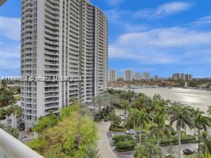 21205 Yacht Club Dr 2907, Aventura, Florida 33180, 2 Bedrooms Bedrooms, ,2 BathroomsBathrooms,Residential,For Sale,21205 Yacht Club Dr 2907,A11544568