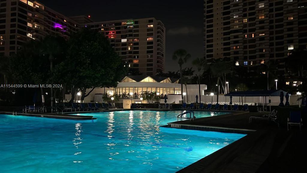 2500 Parkview Dr 2411, Hallandale Beach, Florida 33009, 1 Bedroom Bedrooms, ,1 BathroomBathrooms,Residential,For Sale,2500 Parkview Dr 2411,A11544599