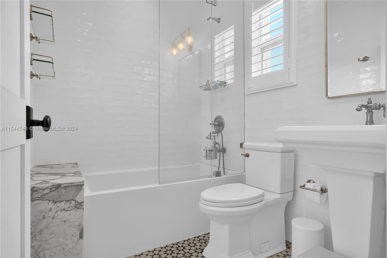 3478 Royal Palm Ave, Miami Beach, FL, 33140 United States, 4 Bedrooms Bedrooms, ,3 BathroomsBathrooms,Residential,For Sale,Royal Palm Ave,A11544548