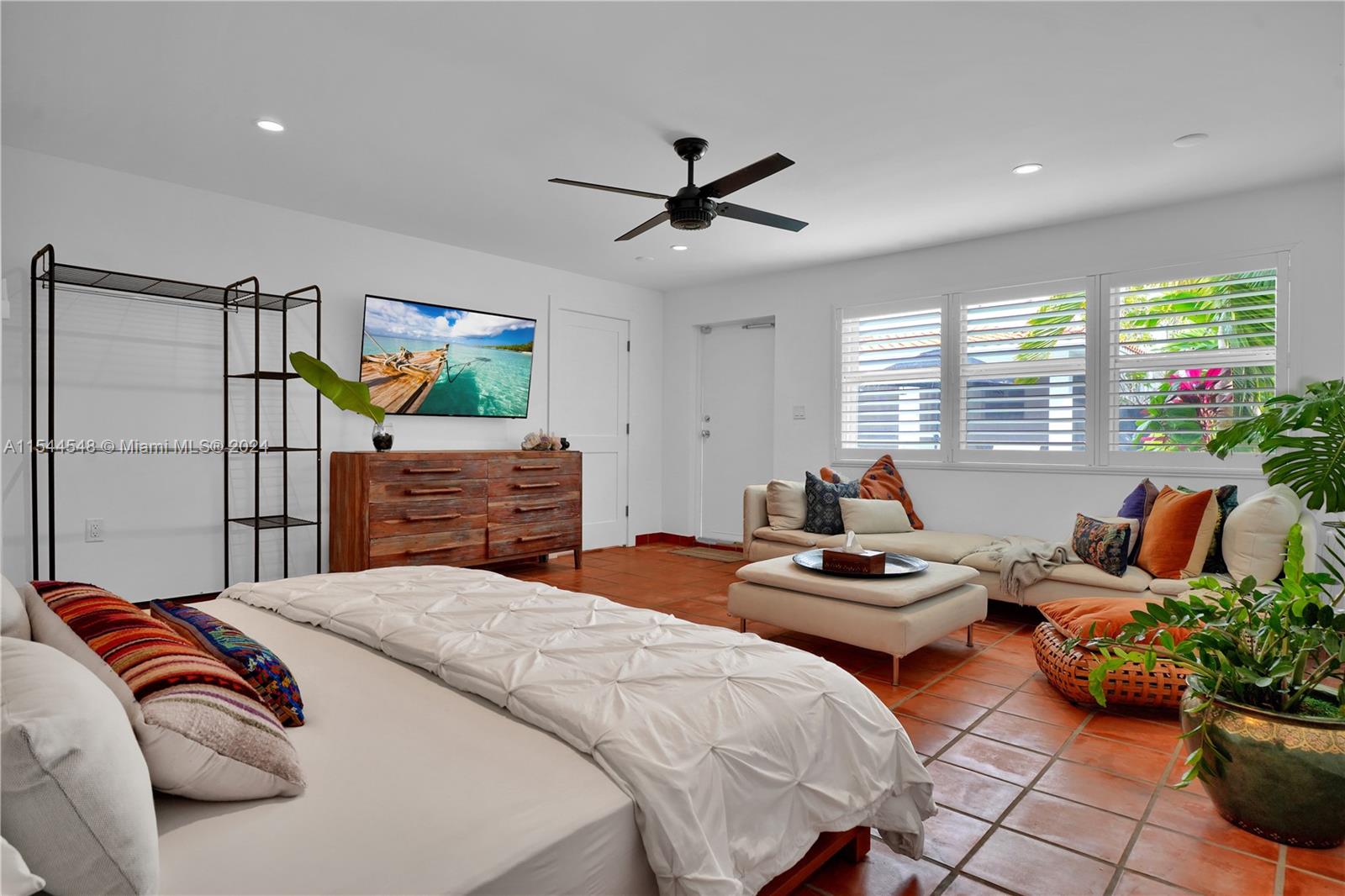 3478 Royal Palm Ave, Miami Beach, FL, 33140 United States, 4 Bedrooms Bedrooms, ,3 BathroomsBathrooms,Residential,For Sale,Royal Palm Ave,A11544548